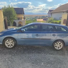 Toyota Auris 1.8 Hybrid 2019 - imagine 2