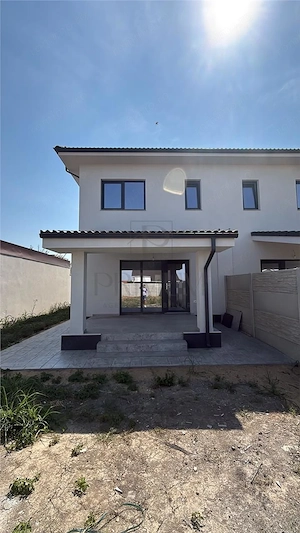 MOSNITA-DUPLEX FINALIZAT - DESING MODERN