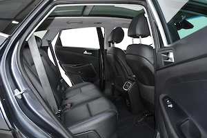 *** Hyundai Tucson 2.0 CRDI 4WD 185 CP 4 4 Aut. 148.000km*** - imagine 10