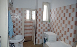 BALCESCU - 4 CAMERE - ETAJ 1 - SPATIOS - 2 BAI - DEBARA - TERASA - ISTORIC - - imagine 6