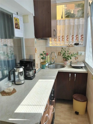 Dambovita - 2 Camere - Etaj 2 - Centrala proprie - Bloc izolat - Boxa in CF - Decomandat - imagine 3