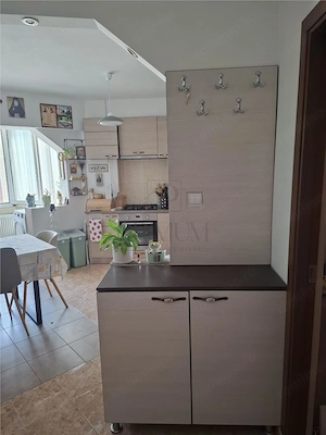 DAMBOVITA - 2 CAMERE - DECOMANDAT - CENTRALA PROPRIE - ETAJ INTERMEDIAR - imagine 7