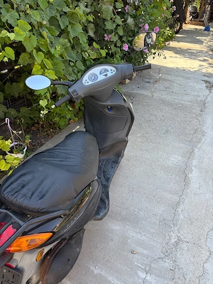 Scuter Piaggio Fly 2004 - imagine 2