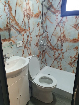 închiriez garsoniera ansamblu Buzăului  - imagine 3