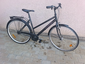 Bicicleta cu roti de 28