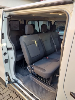 Vînd Renault Trafic an 2020 - imagine 6