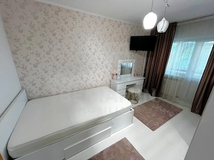 2Camere-Decomandat-Etaj 2-AC-Mobilat-Utilat-Modern-Zona Intim-Lapus - imagine 2