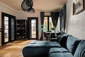 Apartament deosebit, zona Maternita #539;ii. Bra #537;ov