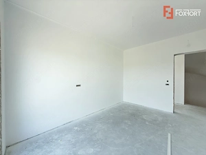 COMISION 0% Triplex cu 4 camere de vanzare in Sacalaz, zona Centrala - imagine 17