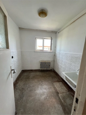 vand apartament 2 camere zona Crihala - imagine 3