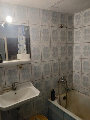 Casă de vînzare în comuna Poroschia sat Calomfirești,Tel   preț 35000 euro  - imagine 3