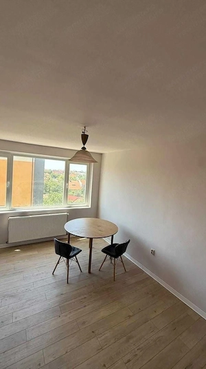 2 camere decomandat - Zona Olimpia - imagine 2