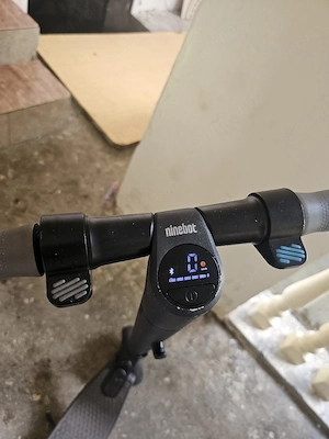 trotineta ninebot prinde la ora 32 km h la 500 lei