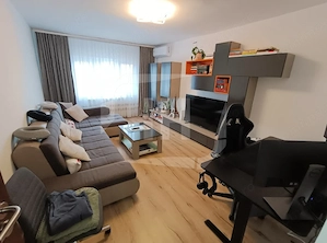 Apartament 2 camere, intermediar, 2 boxe, Zorilor