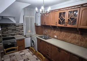 Apartament 3 camere zona Vasile Aron - imagine 2