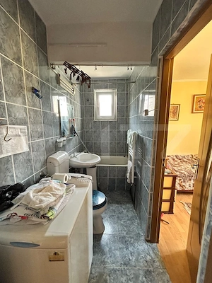 Apartament 2 camere, 45 mp, zona Decebal - imagine 8