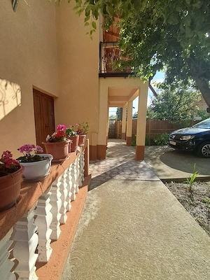 Casa pe 2 niveluri, 1216 mp teren, Tomesti - imagine 12