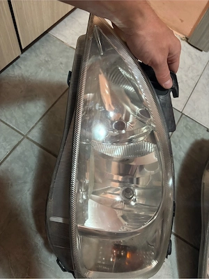 Faruri Opel Corsa C 