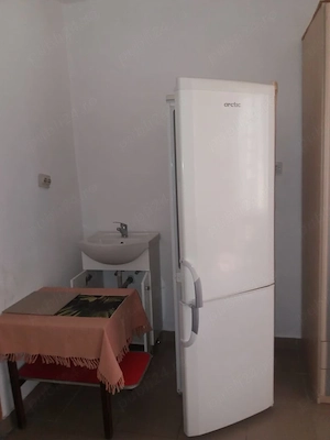 inchiriez garsoniera in Timisoara, zona Plopi, linia E8  - imagine 4