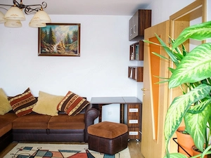 Închiriere 🏡 Apartament 2 camere, 52 mp, decomandat, lângă McDonald’s Dristor