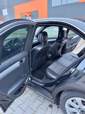 Mercedes C Class - imagine 9