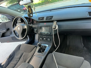 Volkswagen Passat 1.9 - imagine 5