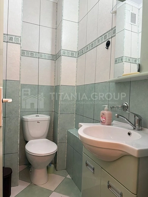Apartament cu 2 camere, 2 bai, decomandat, etaj 1 - zona Racadau - imagine 9