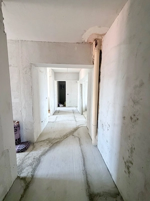 APARTAMENT SPATIOS CU VEDERE PE 2 PARTI - imagine 13