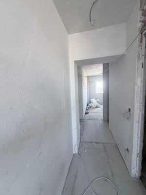 APARTAMENT SPATIOS CU VEDERE PE 2 PARTI - imagine 9