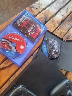 Ps 4pro Modat +2 jocuri 