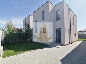 Casa aproape de scoala, gradinita, liceu, 4 camere, asfalt, toate utilitatile - imagine 2