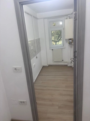 Vanzare Apartament cu doua camere cf.2., Viziru 3, et. 3 din 10 Zona etajul 3 nemobilat, cadastru,   - imagine 3