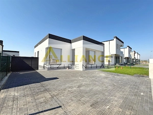 Casa individuala parter ~ 3 camere 2 bai + dressing ~ teren 330 mp~2 minute STV - imagine 3