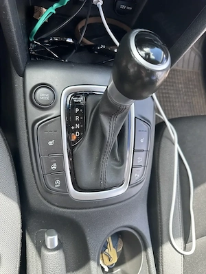 Hyundai Kona 1.6 T-GDI Benzina 177 CP Automata 2WD - imagine 7