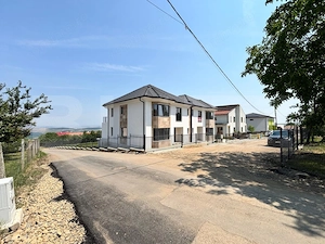 Duplex 168 mp cu 600 mp teren – confort și intimitate în Gheorghieni - imagine 2