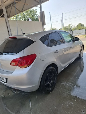 opel astra gpl - imagine 2