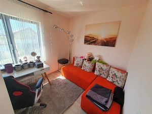 Casa cu 4 camere si garaj - imagine 8