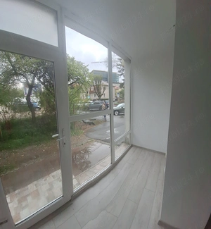 Spaţiu comercial
