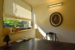 Resedinta cu arhitectura aparte si eleganta discreta - imagine 19