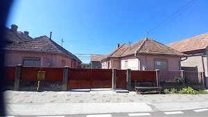 Casa de vanzare in Bucerdea Granoasa - 2 imobile, teren 1452 mp, toate utilitatile