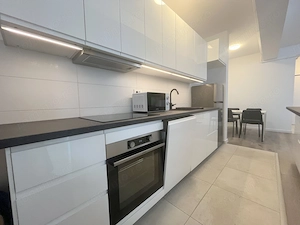 Apartament 3 camere- Central, 69mp - imagine 14