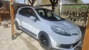 Vând Renault Megane Scenic - imagine 2