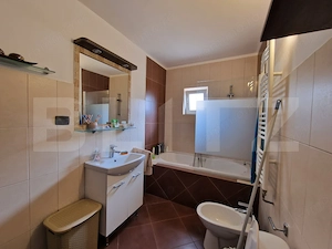 Apartament cu 3 camere 71mp - imagine 8