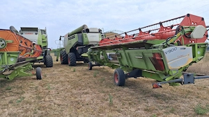 Vând combină CLAAS LEXION 770 - imagine 2