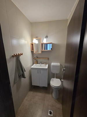Apartament cu 4 camere si scara interioara - zona Judeatan - imagine 13