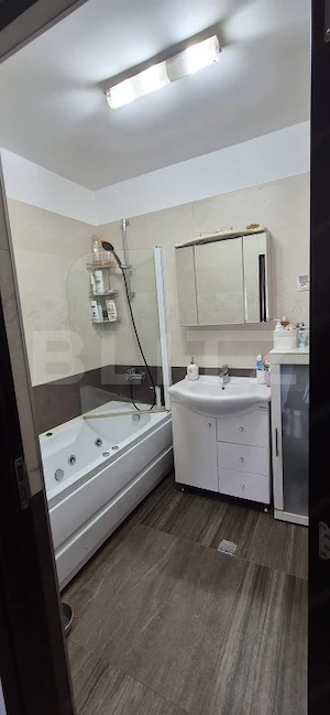 Apartament 2 camere, 56 mp, parcare, zona Terra  - imagine 7