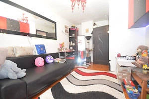 Apartament zona Sagului-Kiriac mobilat si urilat cu centrala proprie - imagine 2