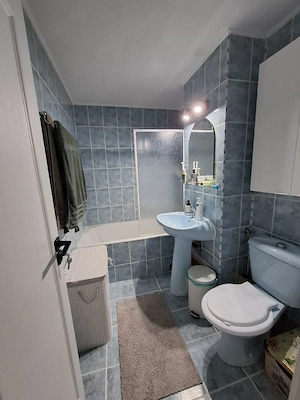 Vând apartament 2 camere , decomandat  - imagine 4