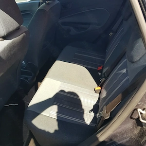 Ford fiesta benzină  de oras - imagine 4