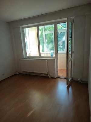 De vânzare apartament 3 camere Micro 17  - imagine 8